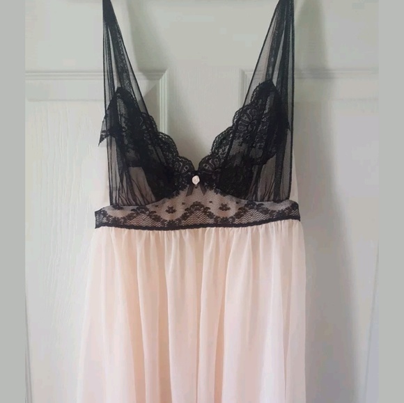 Betsey Johnson Other - Betsy Johnson Intimates Chiffon Nightgown Sz L